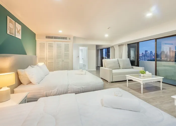 Neom Town Aparthotel 3*