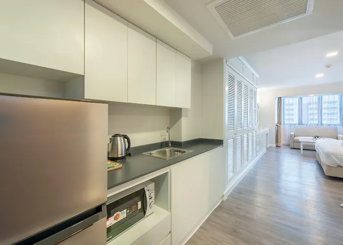 Aparthotel Neom Town