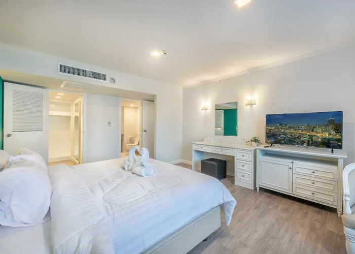 Aparthotel Neom Town