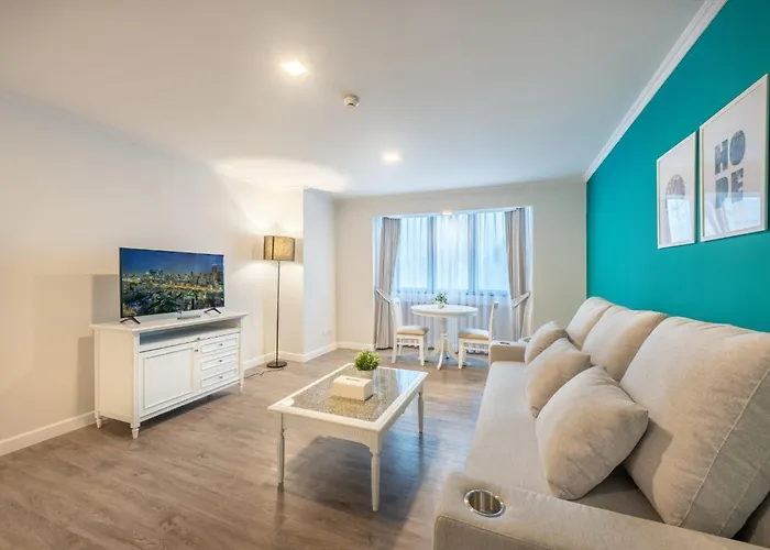 Neom Town Aparthotel 3*