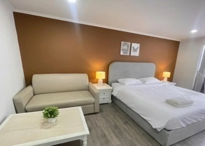 Neom Town 3*